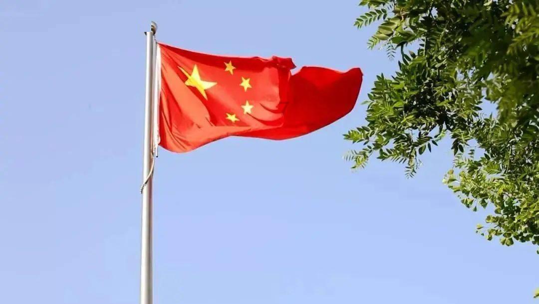 冰箱究竟应该放在厨房还是客厅呢？有什么好的建议吗？游戏画面