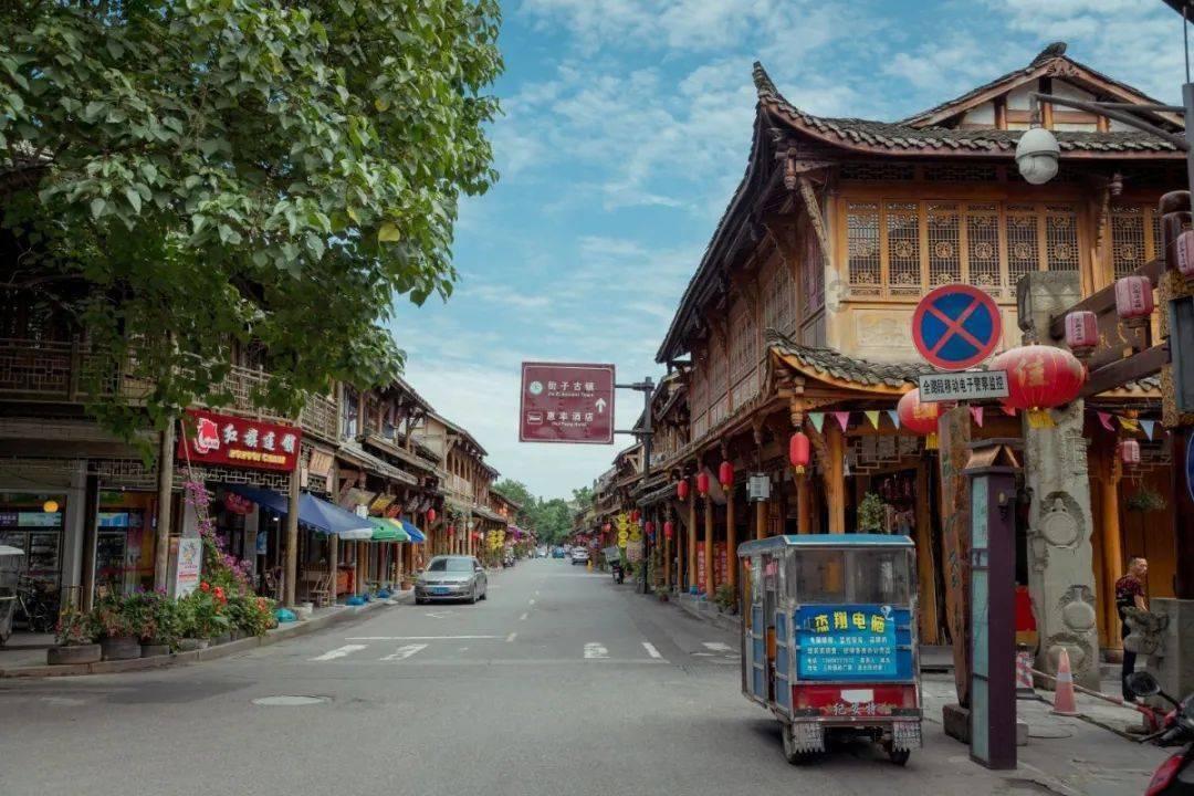 48岁的蒋勤勤让人惊艳,网评:她要是没结婚,肯定更出名